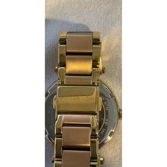 Michael Kors MK6477 Mother of Pearl Dial Two Tone Stainless Steel Women's Watch - Picture 6 of 11